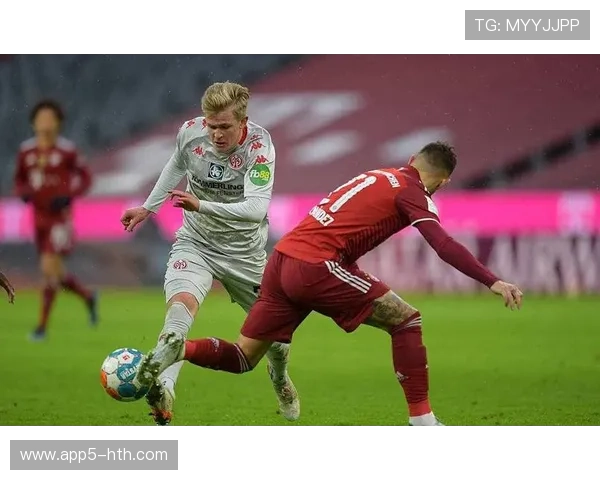 美因茨主场战绩不振引发球迷强烈不满球队陷入信任危机