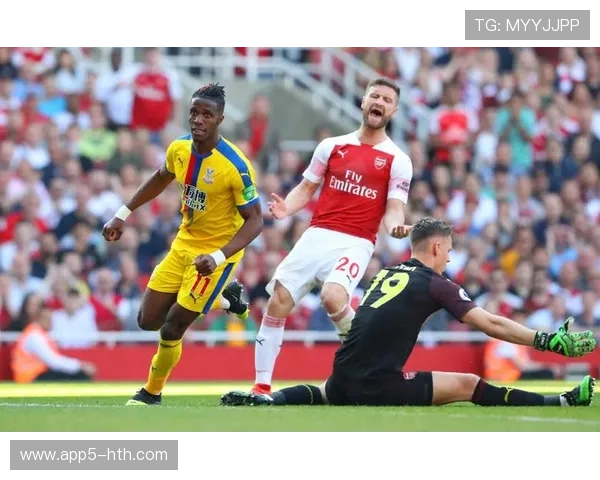 球迷互动方式变化，社交媒体如何增加球员受骚扰风险