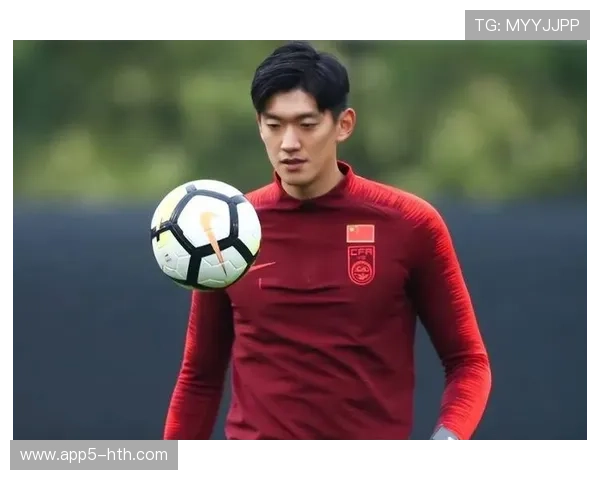 颜骏凌回应新赛季挑战：海港防线稳定性为卫冕基石