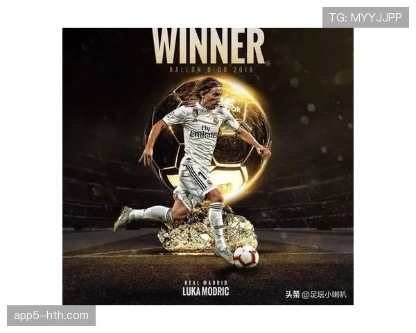 终场哨响,37岁的莫德里奇在伯纳乌向看台挥手致意